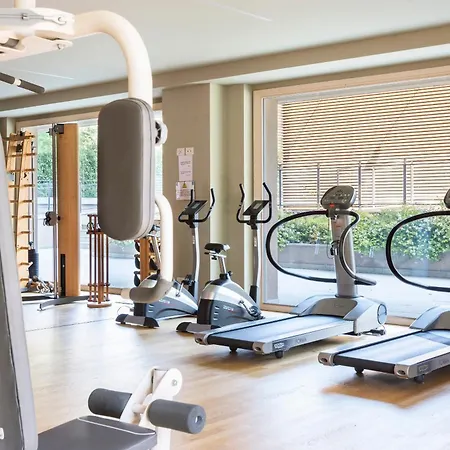 Luxury Flat With Pool Gym Spa Parking - Unit9b Apartment
