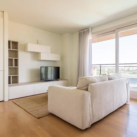 Appartement Luxury Flat With Pool Gym Spa Parking - Unit9b